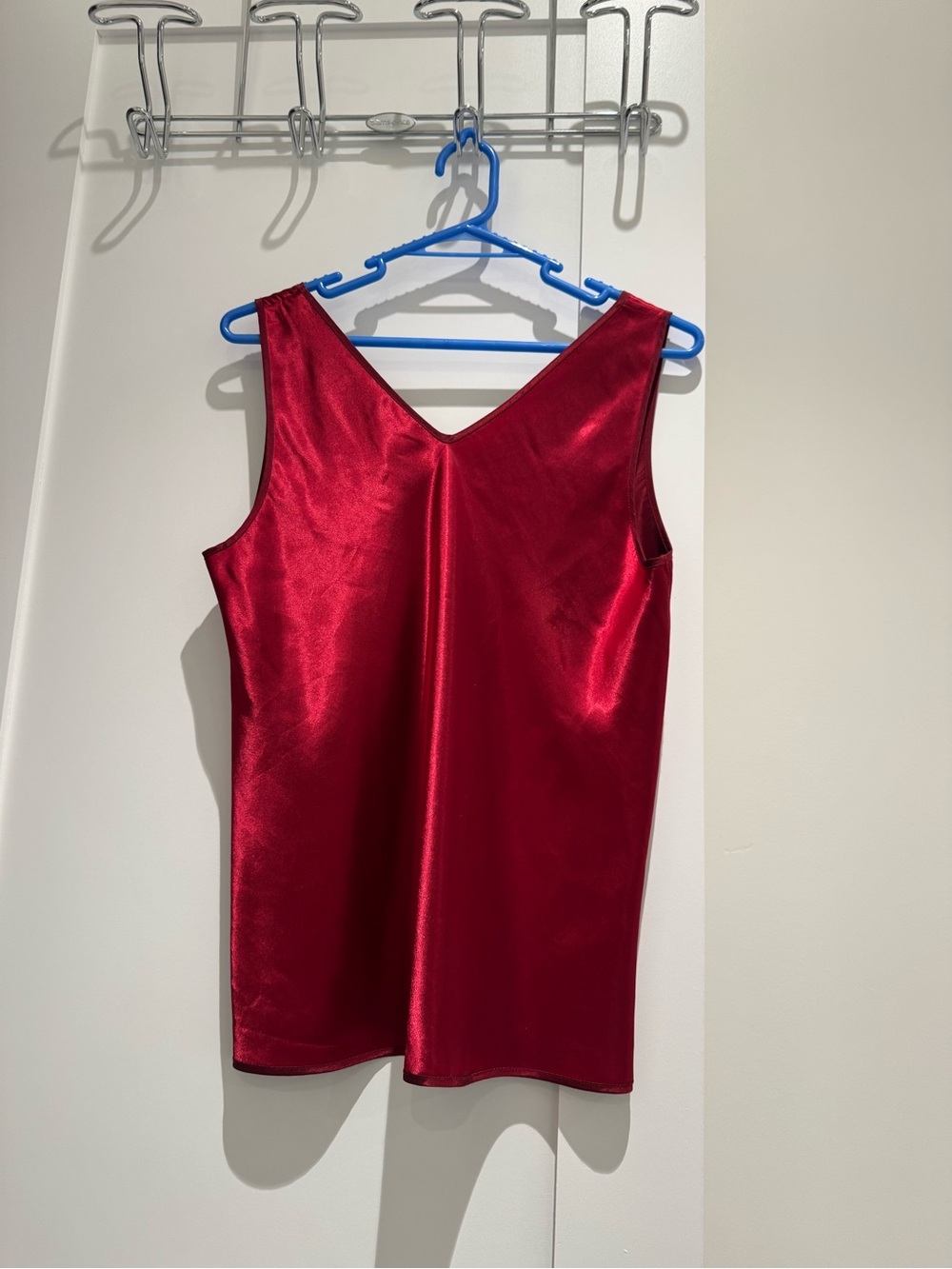 Valerie Steven’s Red Satin Tank Top Sleeveless Top Size Large